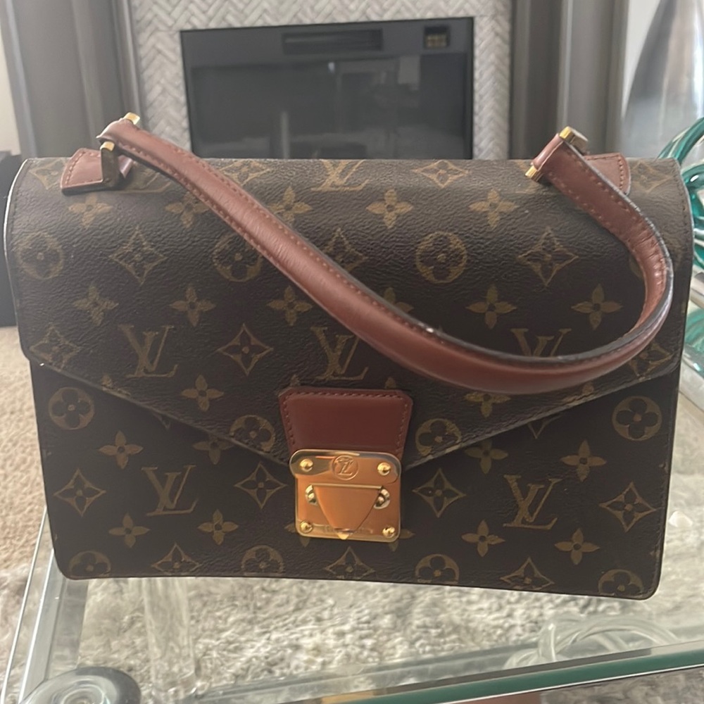 Louis Vuitton Handbag
